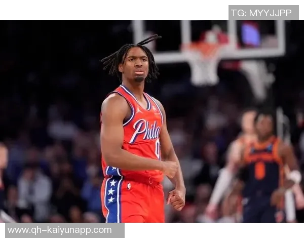 马克西上半场表现全面11投4中贡献12分3篮板4助攻1抢断1盖帽