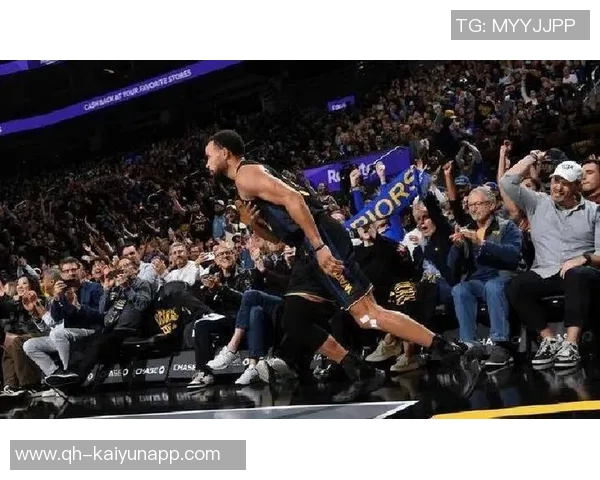 布克遭遇严密防守表现平平13投5中三分球命中率低迷仅得18分6失误